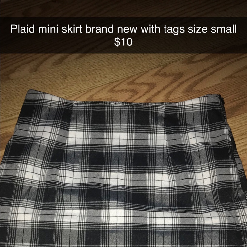 Mini skirt size small